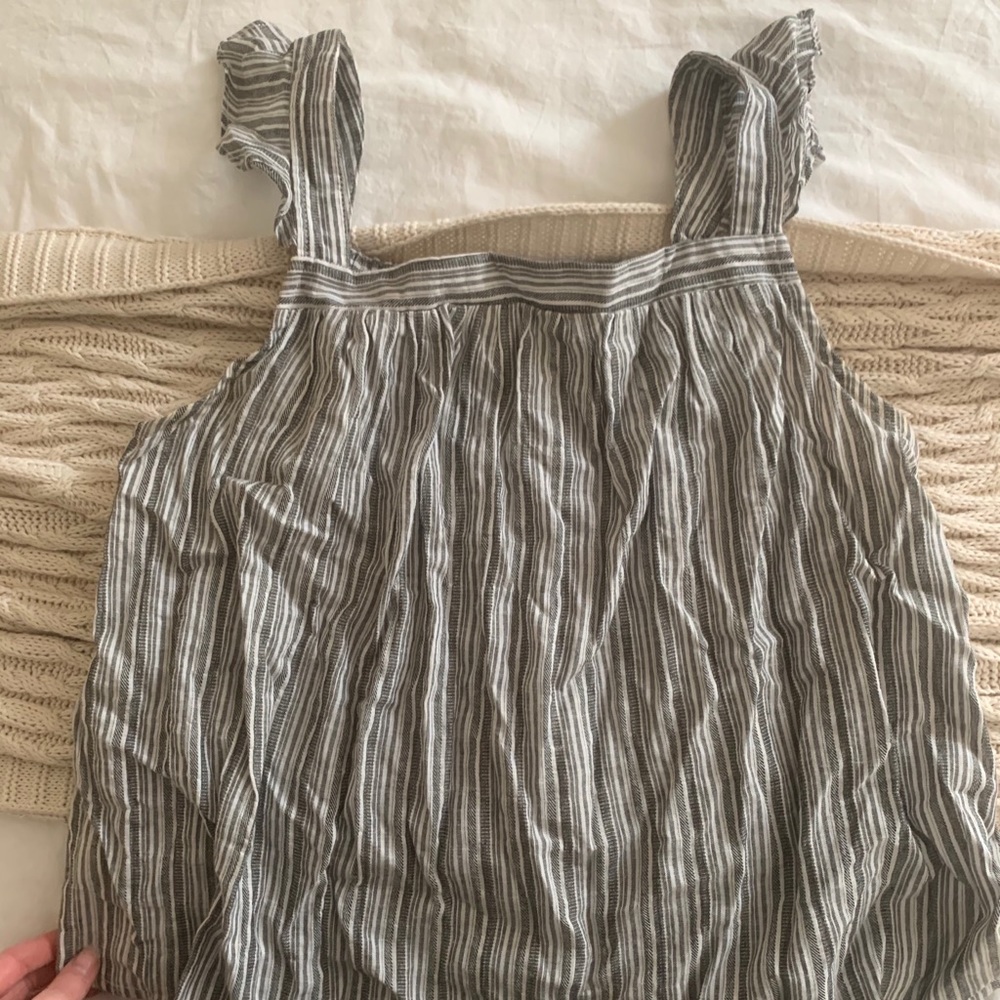 Cute boutique top